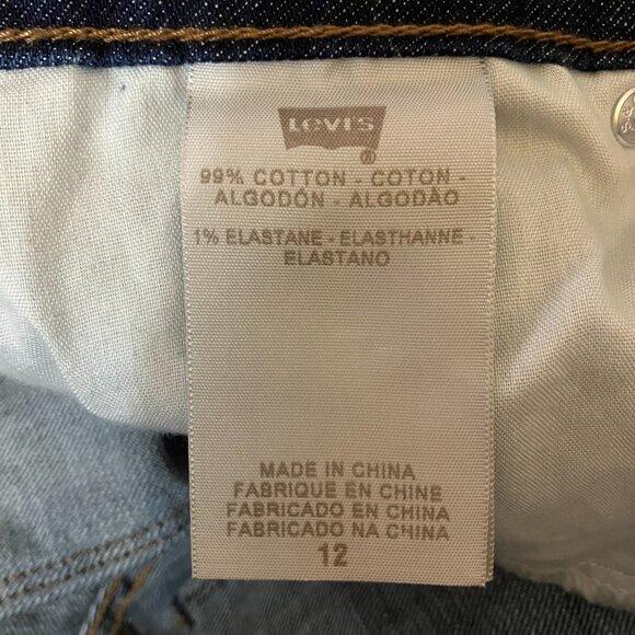 Vintage Levi's San Francisco Womens Capris Jeans 12 Mid Rise Dark Wash Denim Y2K - Picture 5 of 5